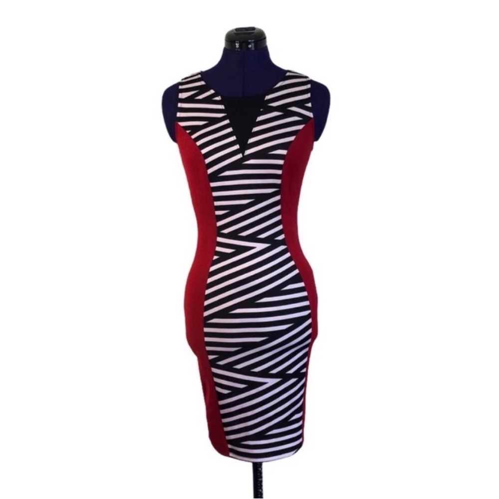 Red Black White Patterned Short Sleeve Dress